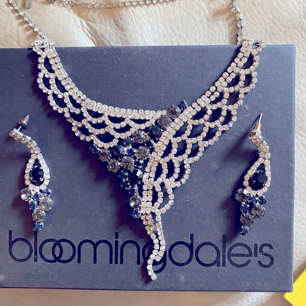 Black crystal rhinestone necklace & earnings set